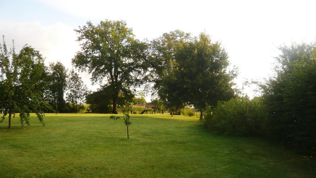 Bed & Breakfast - Maison De Marie Hotel Messimy-sur-Saone Kültér fotó